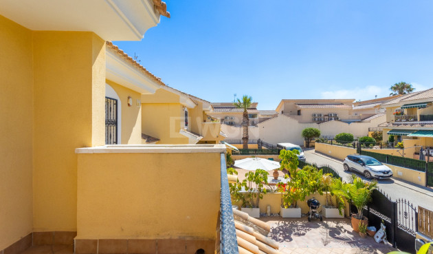 Resale - Villa - Orihuela Costa - Costa Blanca