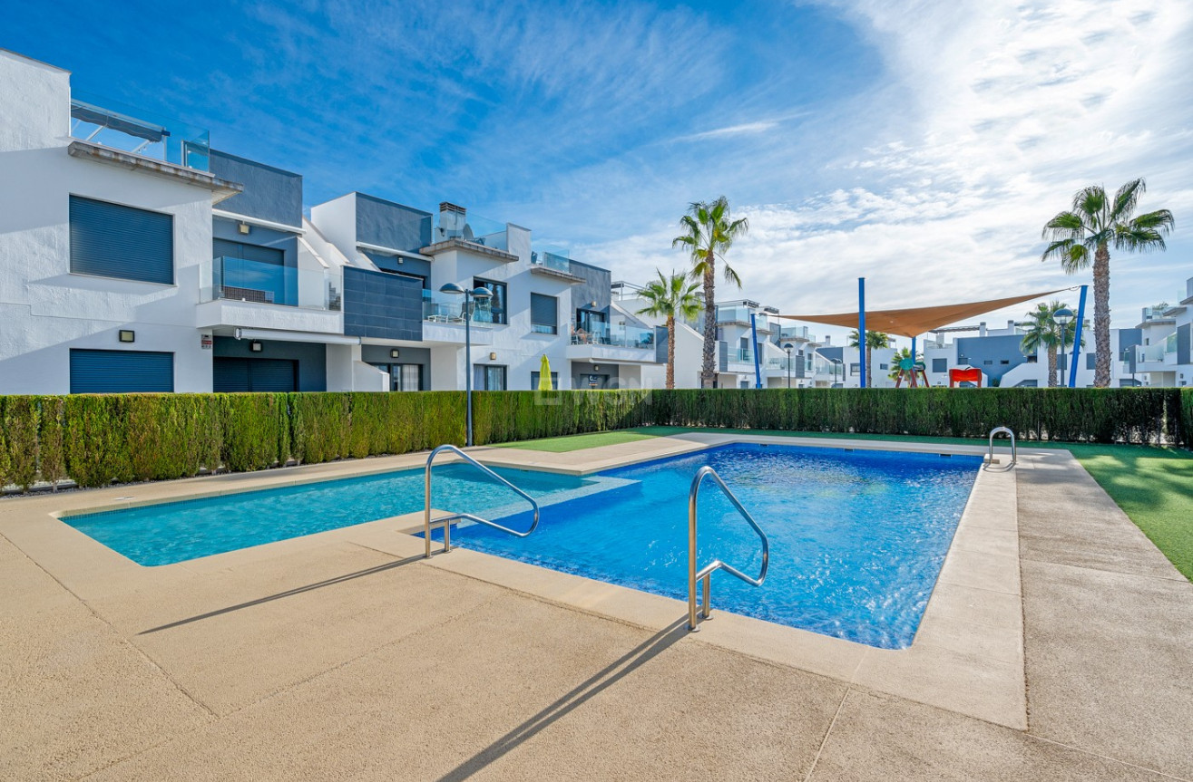 Resale - Apartment / flat - Pilar de la Horadada - Costa Blanca