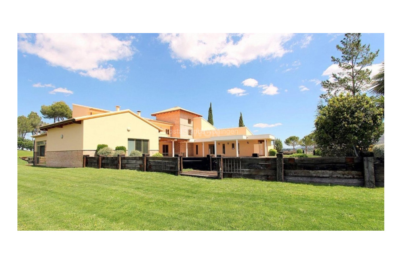 Resale - Villa - Penaguila - Inland