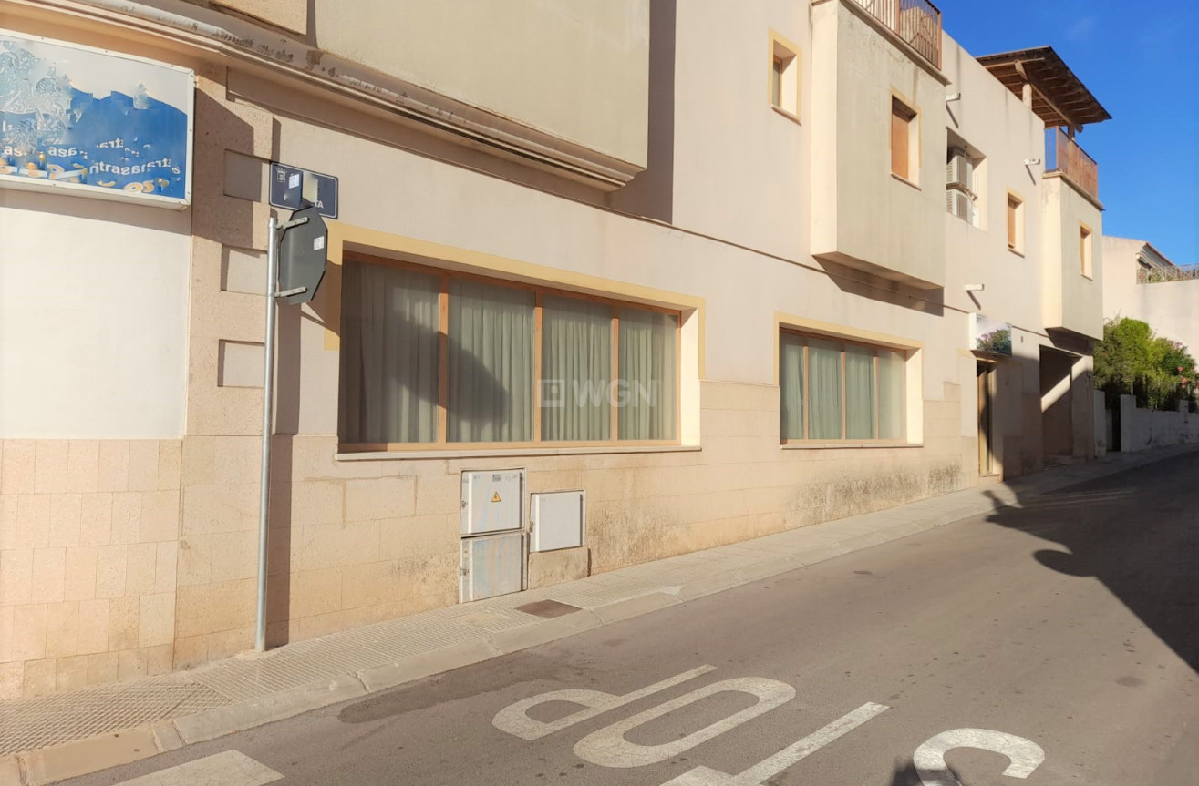 Resale - Commercial - La Nucía - Costa Blanca