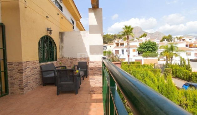 Resale - Villa - La Nucía - Costa Blanca