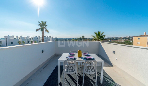 Resale - Villa - La Marina - Costa Blanca