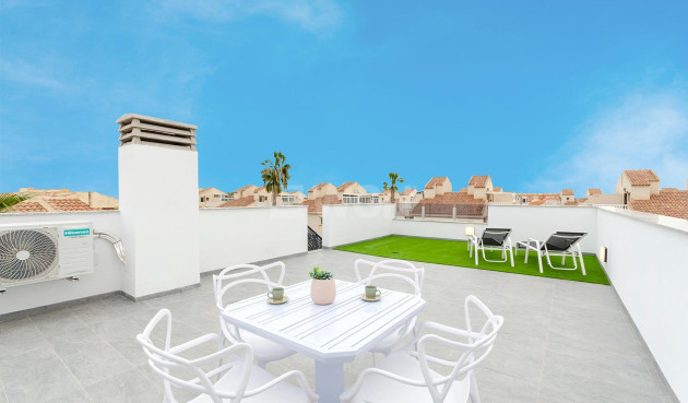 Obra nueva - Villa - Torrevieja - Torretas