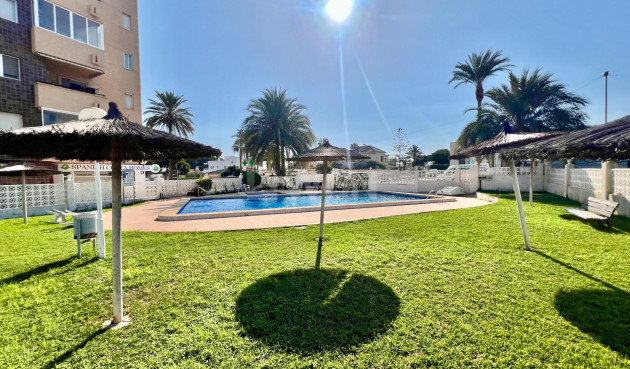 Resale - Apartment / flat - Orihuela Costa - La Zenia