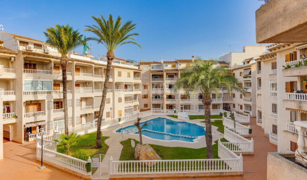 Resale - Apartment / flat - Torrevieja - Playa de los Locos