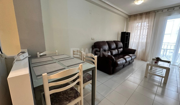 Resale - Apartment / flat - Torrevieja - Playa del Cura