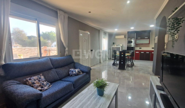 Resale - Villa - Torrevieja - San Luis