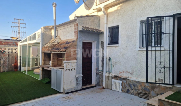 Resale - Villa - Torrevieja - San Luis