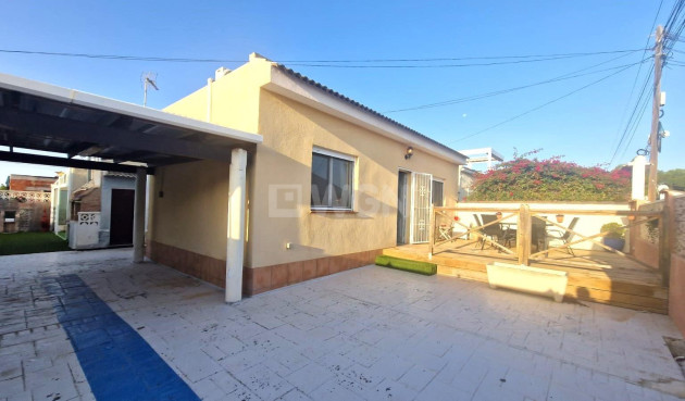 Resale - Villa - Torrevieja - San Luis