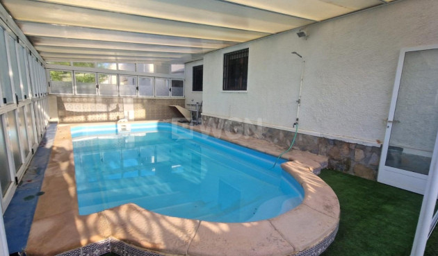 Resale - Villa - Torrevieja - San Luis