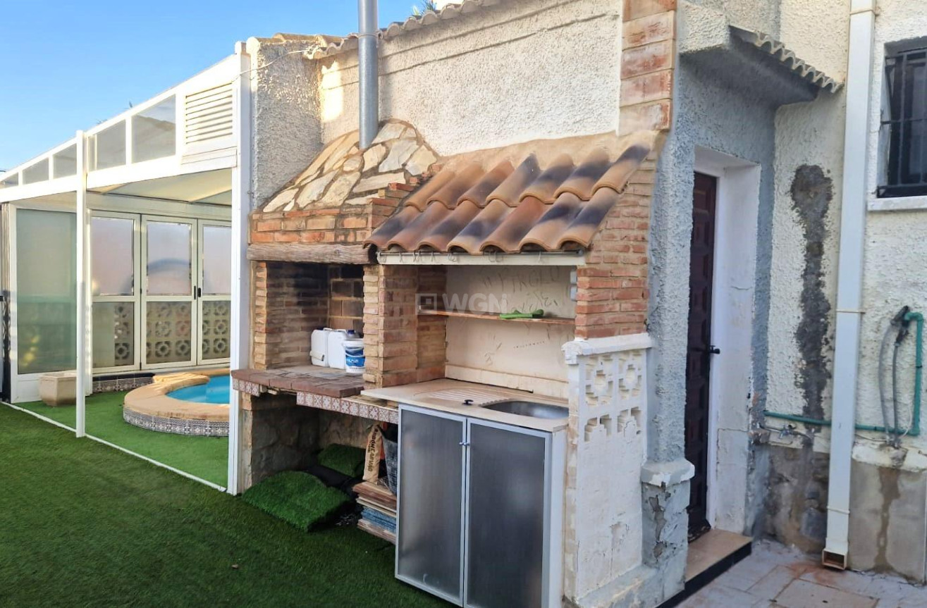 Resale - Villa - Torrevieja - San Luis