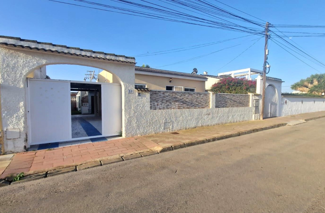 Resale - Villa - Torrevieja - San Luis