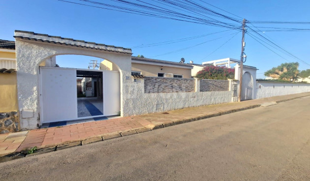 Resale - Villa - Torrevieja - San Luis