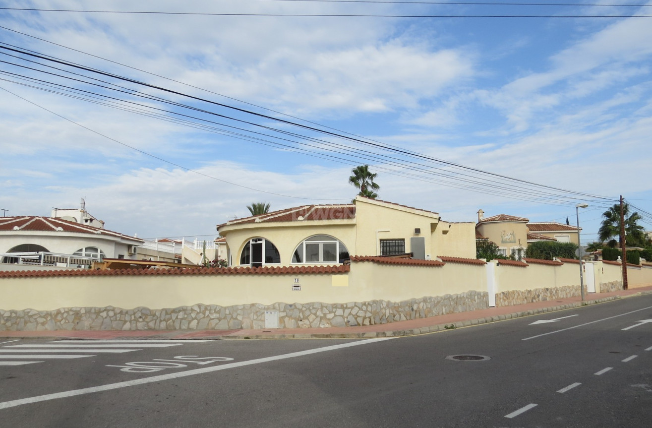 Resale - Villa - Ciudad Quesada - Costa Blanca