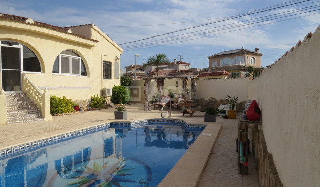 Resale - Villa - Ciudad Quesada - Costa Blanca