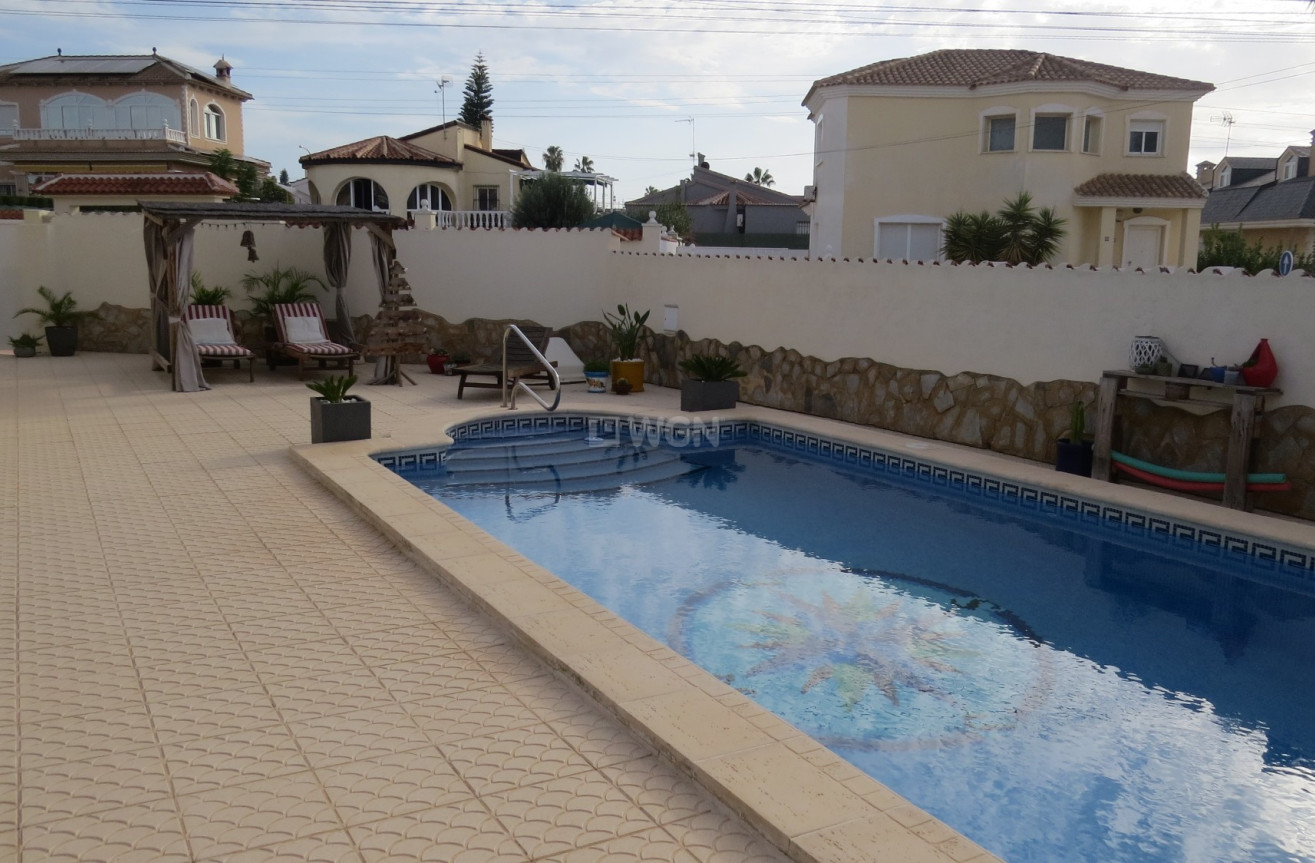 Resale - Villa - Ciudad Quesada - Costa Blanca