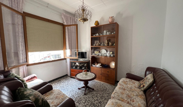 Resale - Townhouse - Dolores - Centro