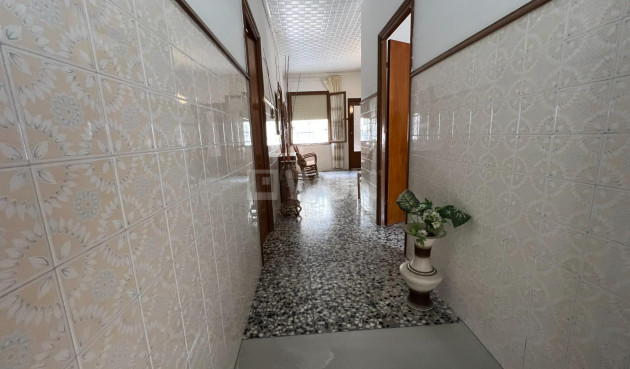 Resale - Townhouse - Dolores - Centro