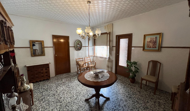 Resale - Townhouse - Dolores - Centro