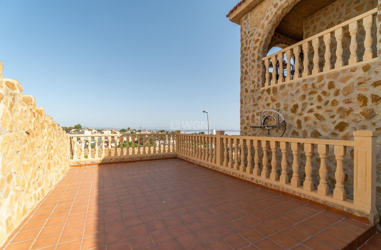 Resale - Villa - Orihuela Costa - Los Balcones