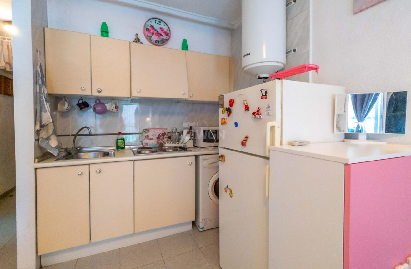 Resale - Apartment / flat - Torrevieja - Playa del Cura