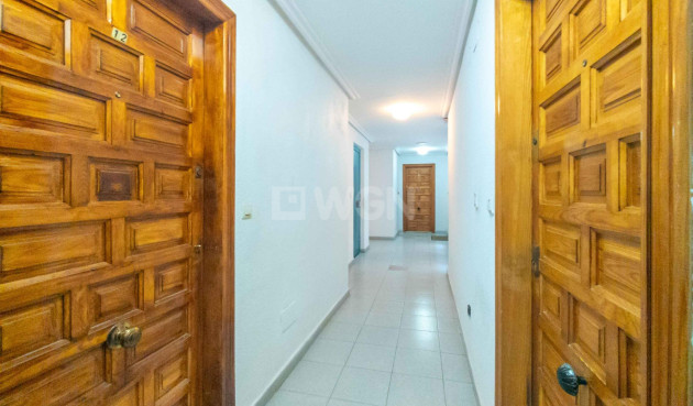 Resale - Apartment / flat - Torrevieja - Playa del Cura