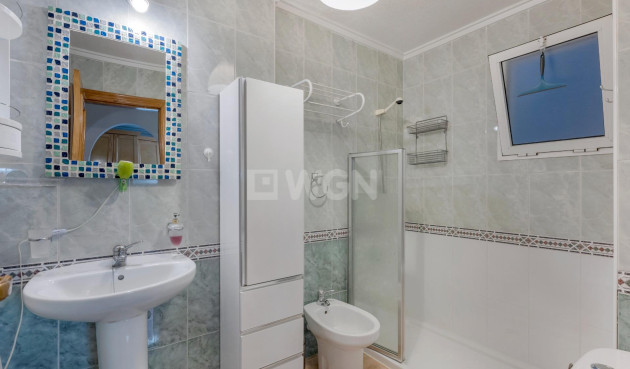 Resale - Apartment / flat - Torrevieja - Parque Las Naciones