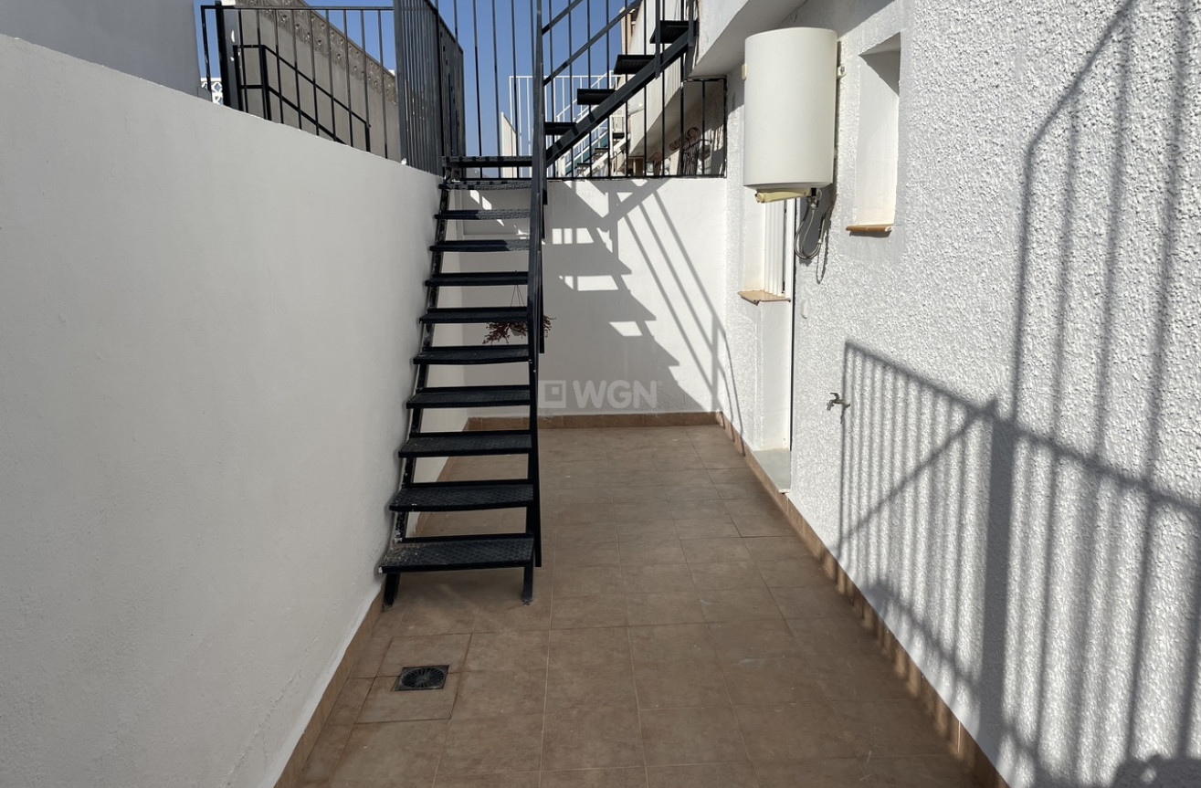 Resale - Townhouse - Camposol - Inland