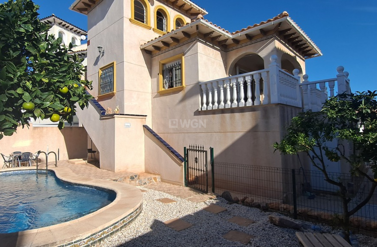 Resale - Villa - La Zenia - Costa Blanca