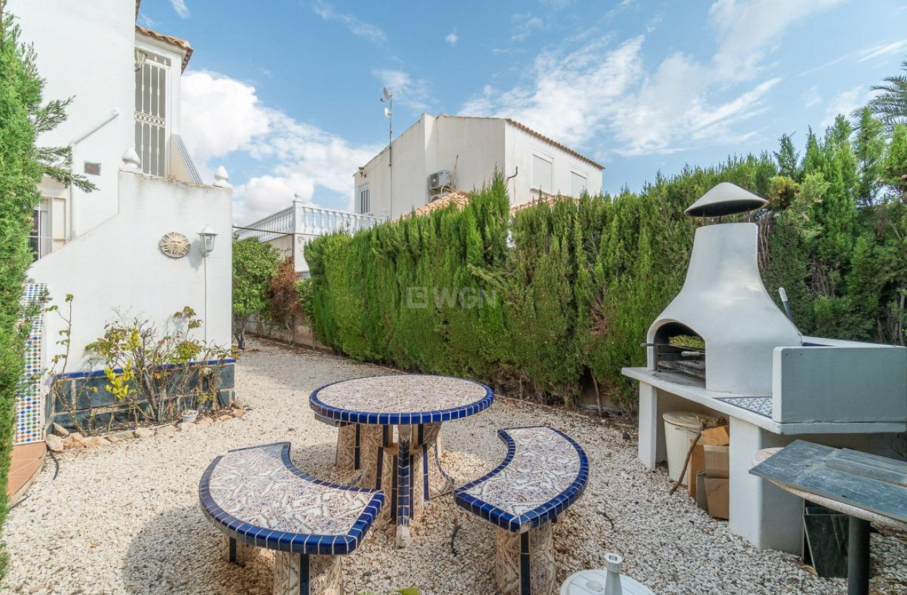 Resale - Villa - Orihuela Costa - La Florida