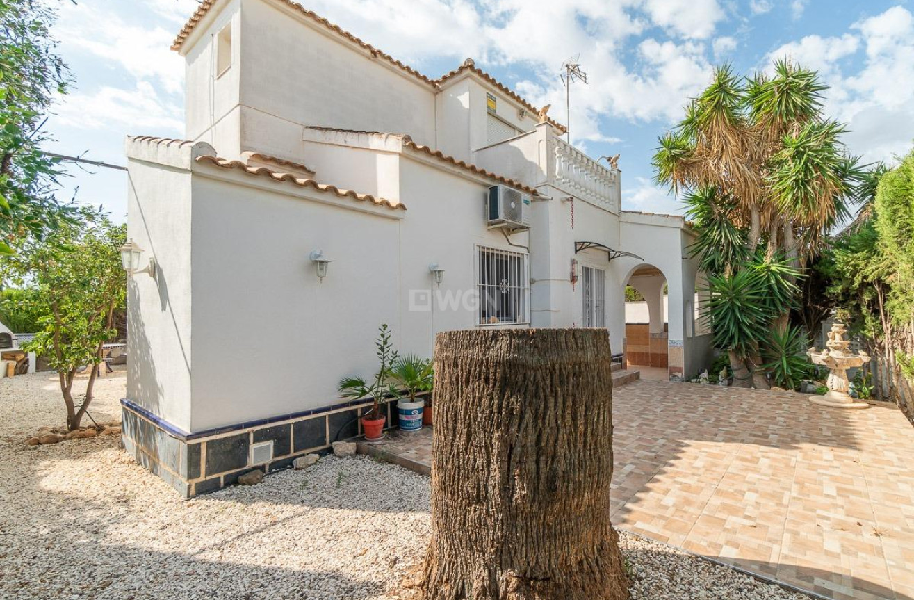 Resale - Villa - Orihuela Costa - La Florida