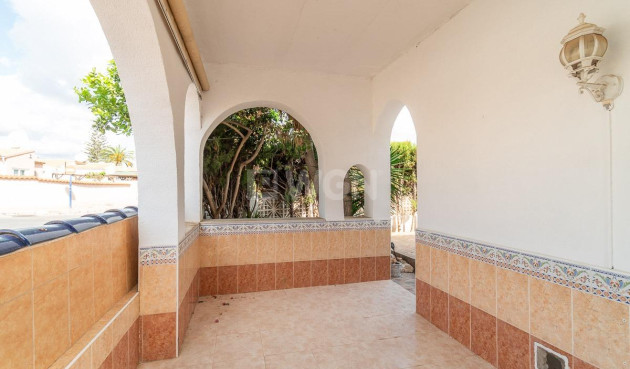 Resale - Villa - Orihuela Costa - La Florida