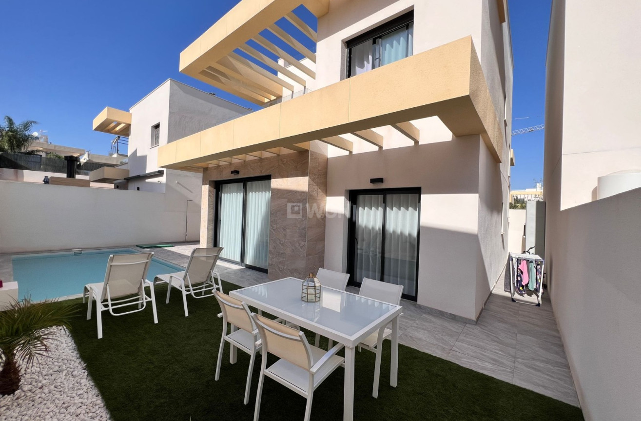 Reventa - Villa - Los Montesinos - Costa Blanca