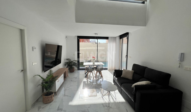 Reventa - Villa - Los Montesinos - Costa Blanca