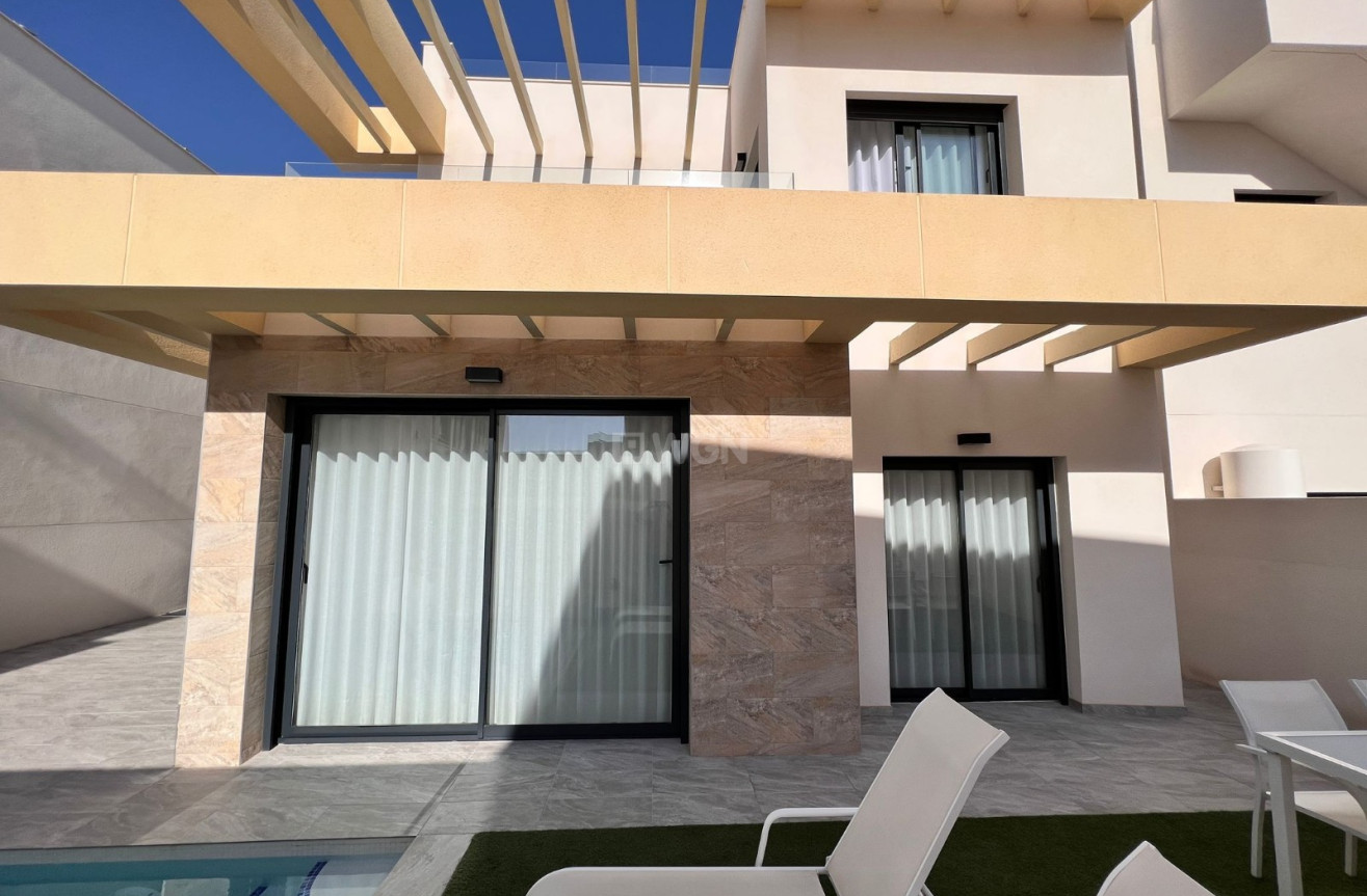 Reventa - Villa - Los Montesinos - Costa Blanca