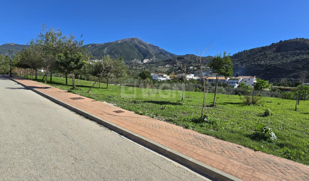 Reventa - Villa - Venta Baja - Inland