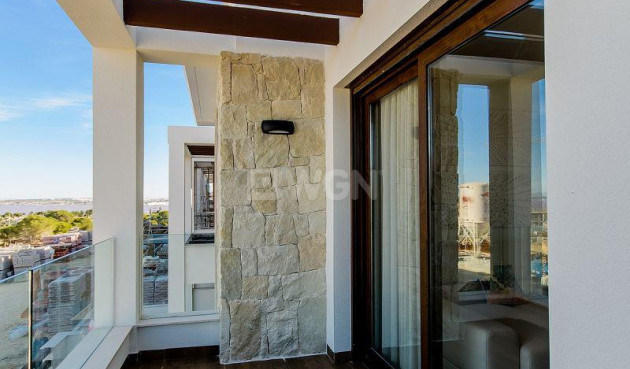 Nowy budynek - Bungalow - Torrevieja - Los Balcones