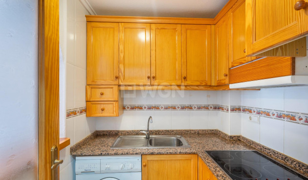 Resale - Apartment / flat - Torrevieja - Playa del Cura