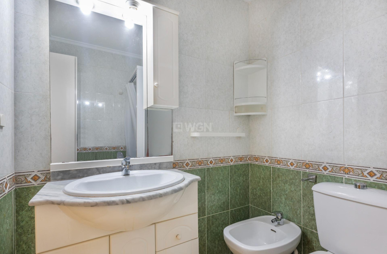 Resale - Apartment / flat - Torrevieja - Playa del Cura