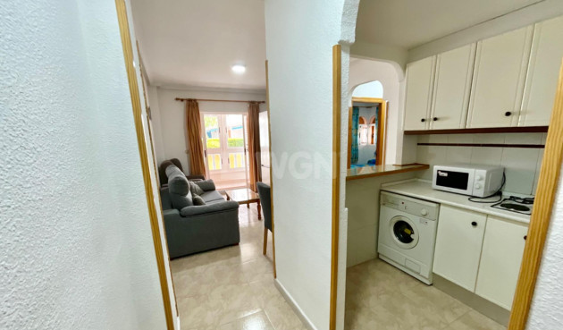 Resale - Apartment / flat - Torrevieja - La Mata