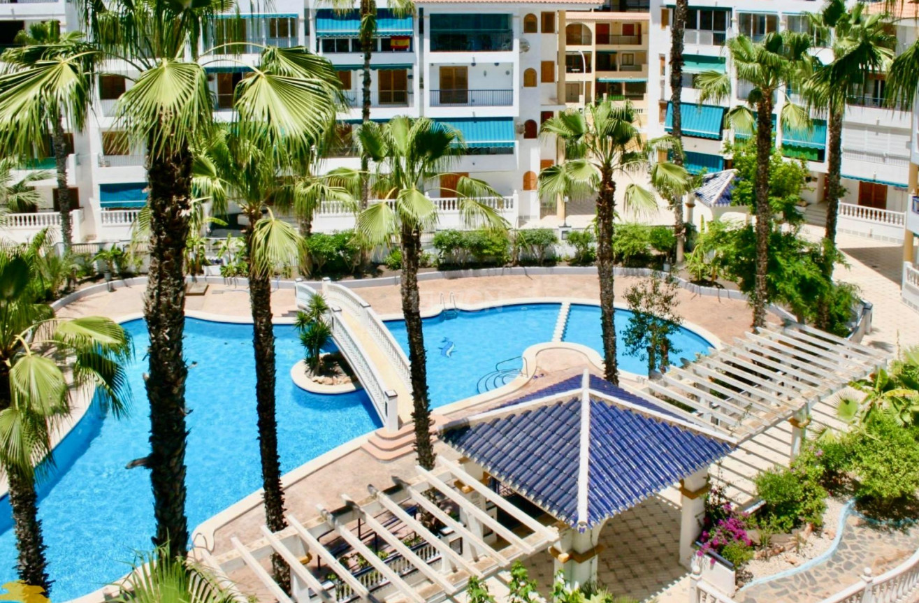 Resale - Apartment / flat - Torrevieja - La Mata