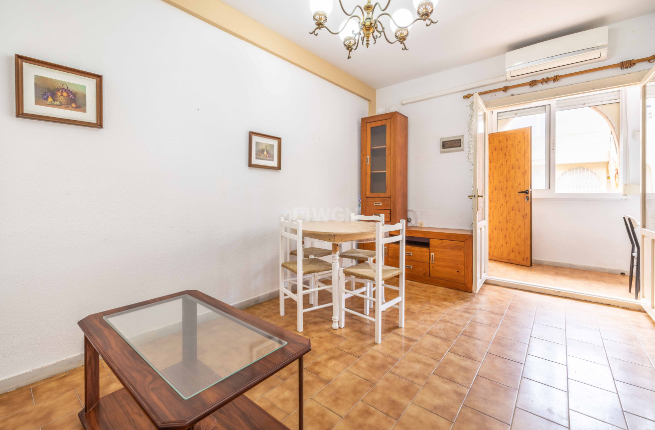 Resale - Apartment / flat - Torrevieja - Costa Blanca