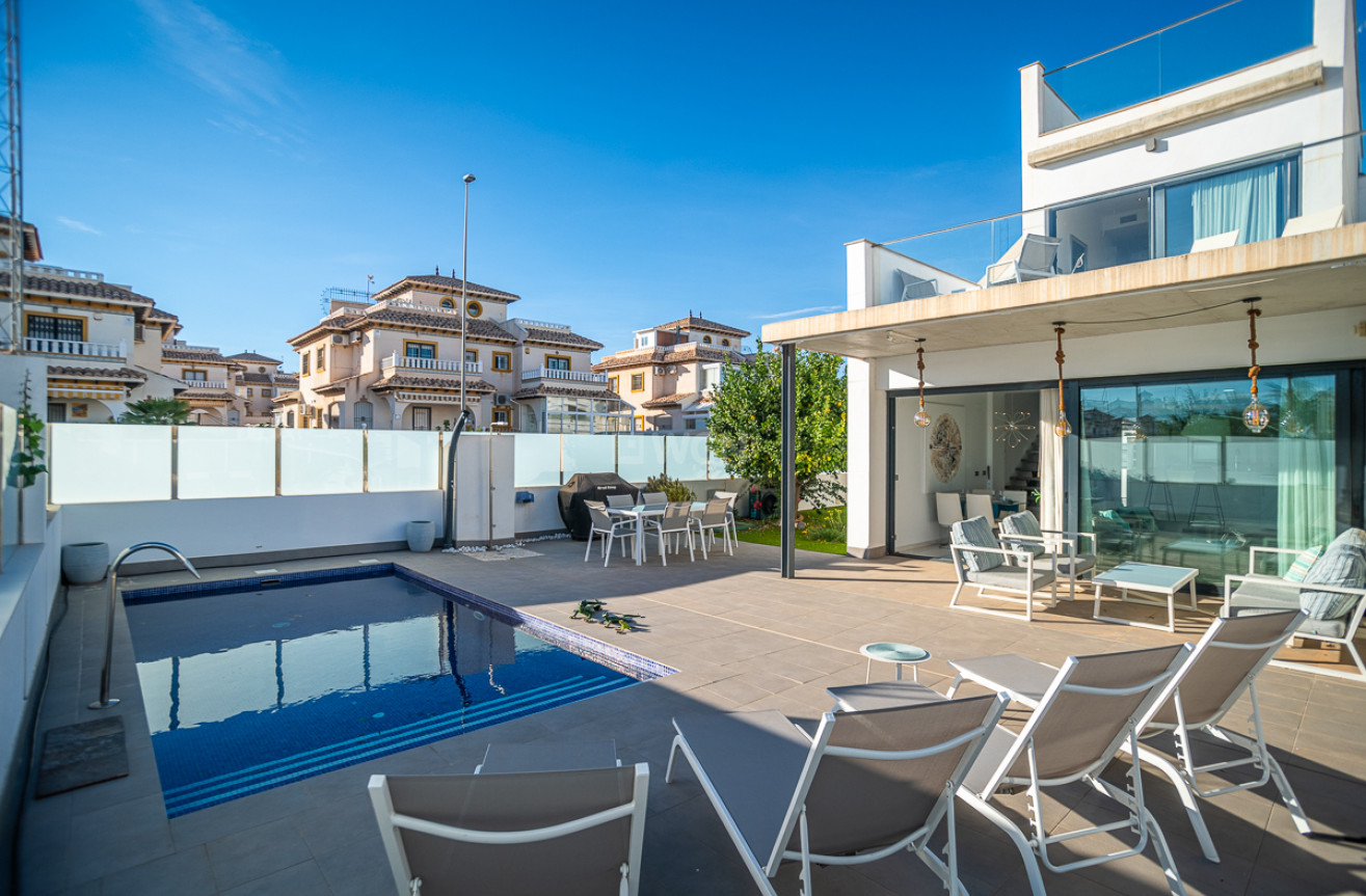 Reventa - Villa - Orihuela Costa - Costa Blanca