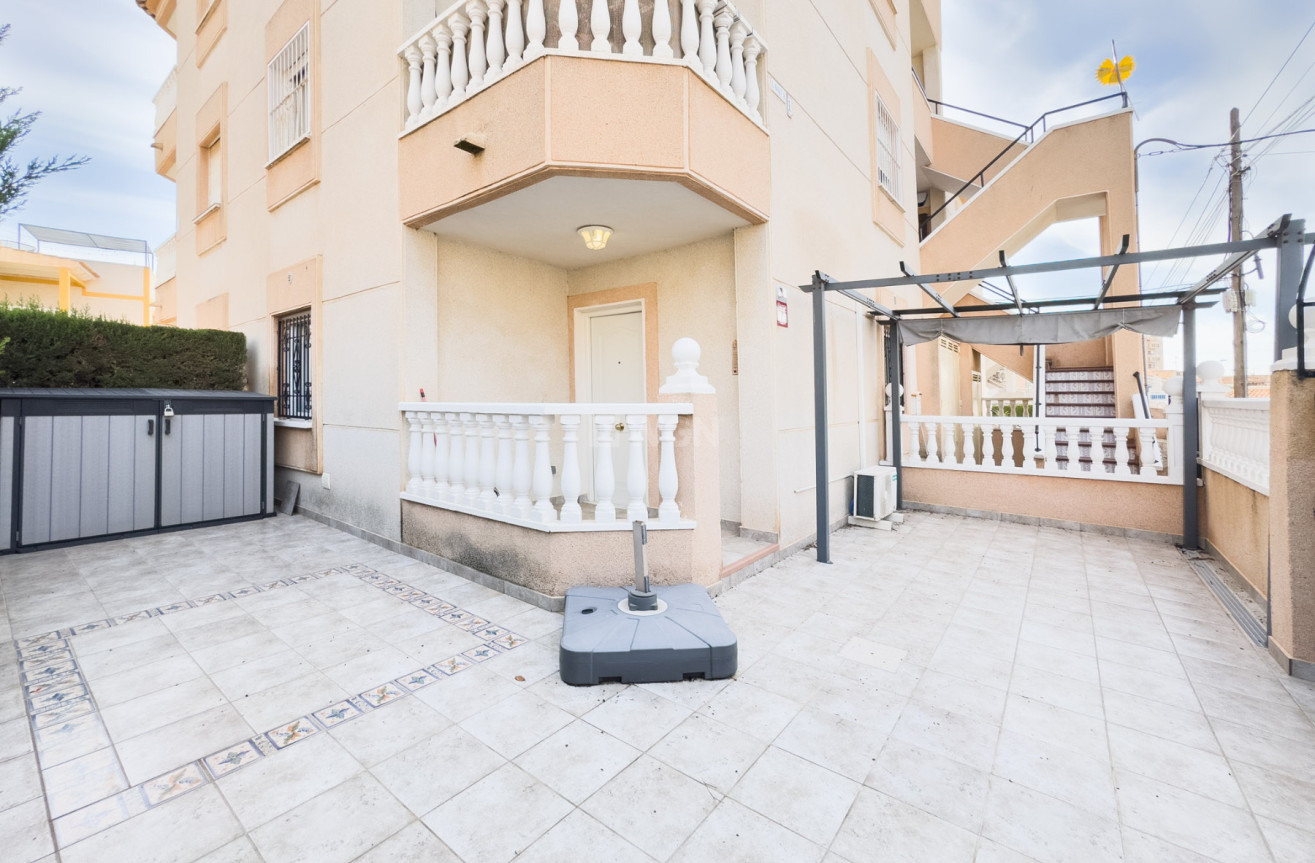 Resale - Apartment / flat - Torrevieja - Costa Blanca