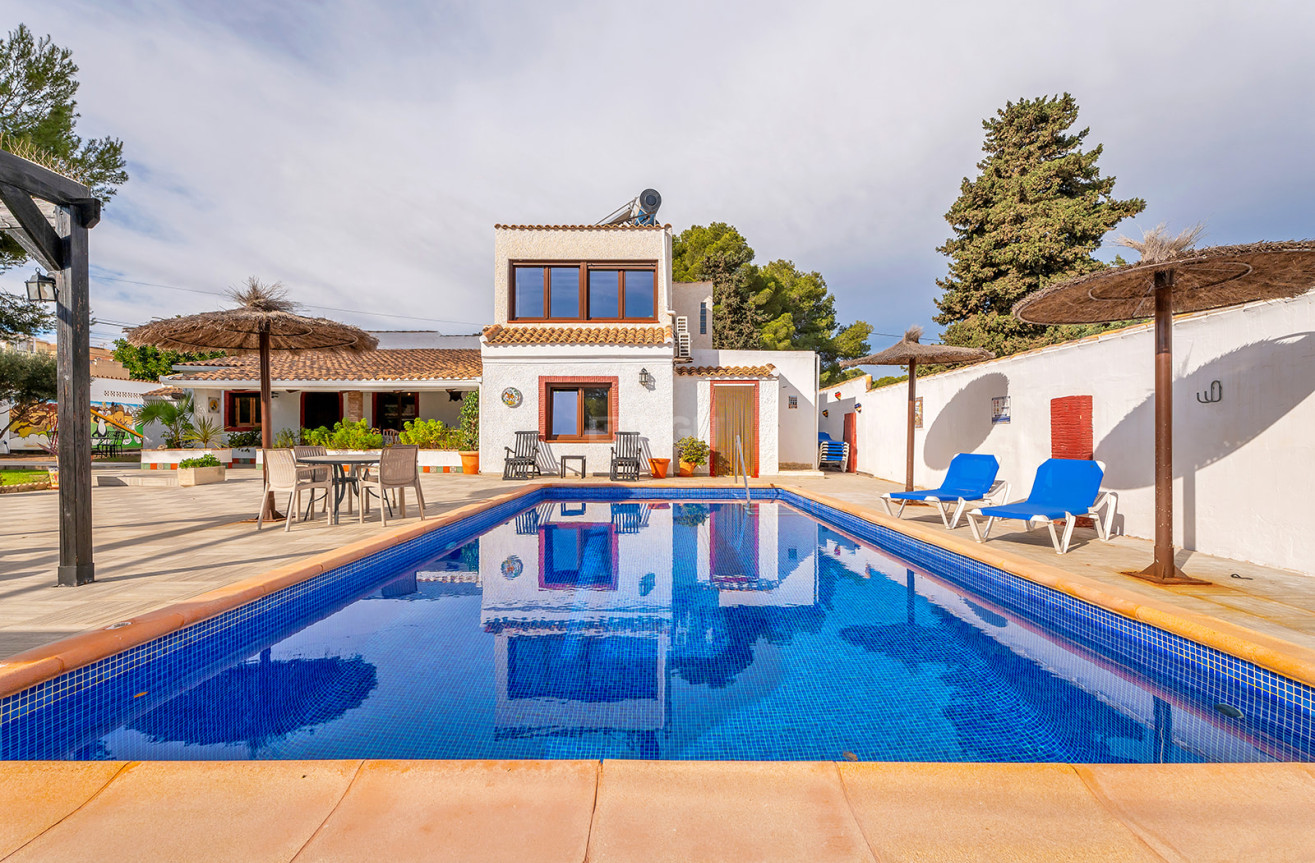 Reventa - Villa - Orihuela Costa - Costa Blanca