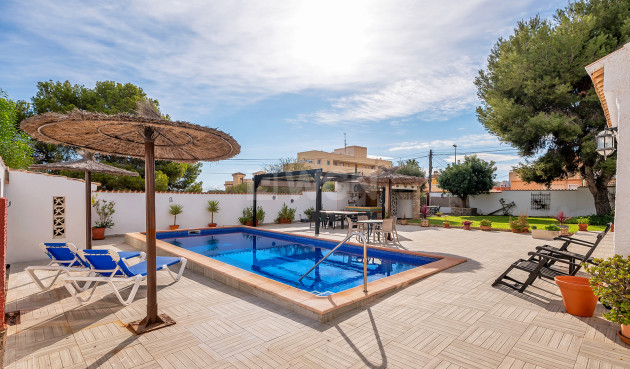 Reventa - Villa - Orihuela Costa - Costa Blanca