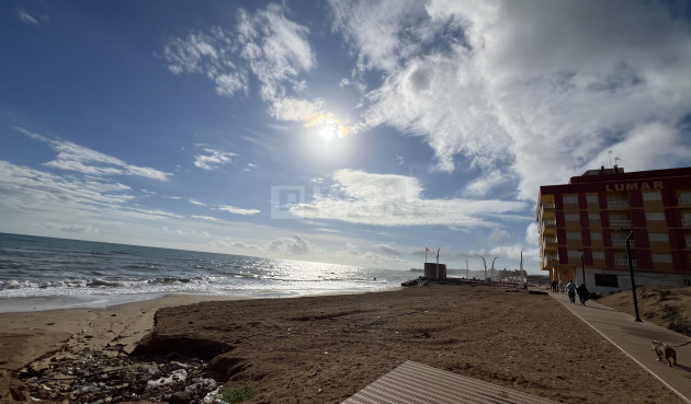 Odsprzedaż - Mieszkanie w bloku - Torrevieja - Costa Blanca