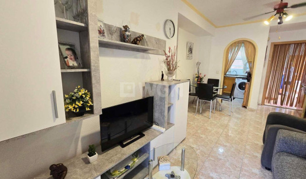 Resale - Apartment / flat - Torrevieja - Estacion De Autobuses