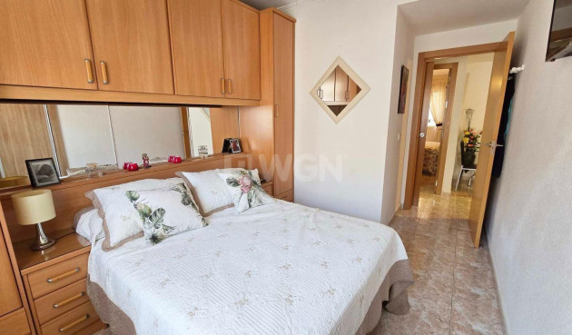 Resale - Apartment / flat - Torrevieja - Estacion De Autobuses