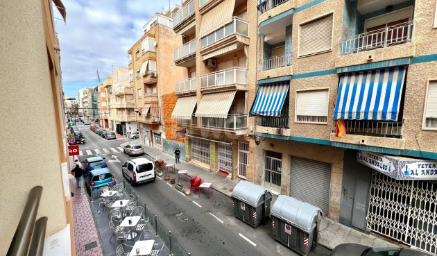 Resale - Apartment / flat - Torrevieja - Centro